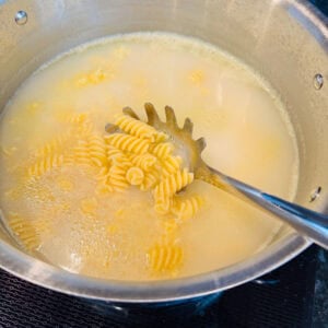 Cook gluten free pasta lobster mac and cheese